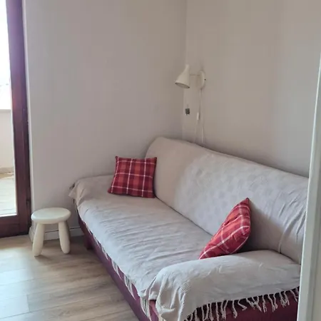 Appartamento Small With Astonishing Seaview, Few Minutes From Beaches Njivice
