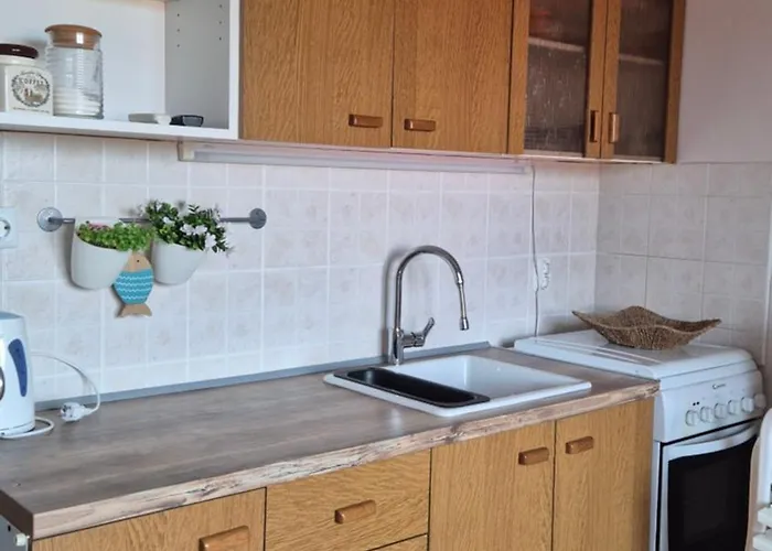公寓 Small With Astonishing Seaview, Few Minutes From Beaches *